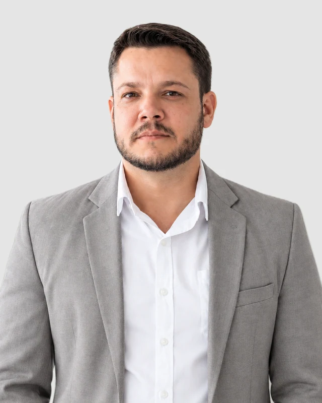 Dr. Dhiogo Melo